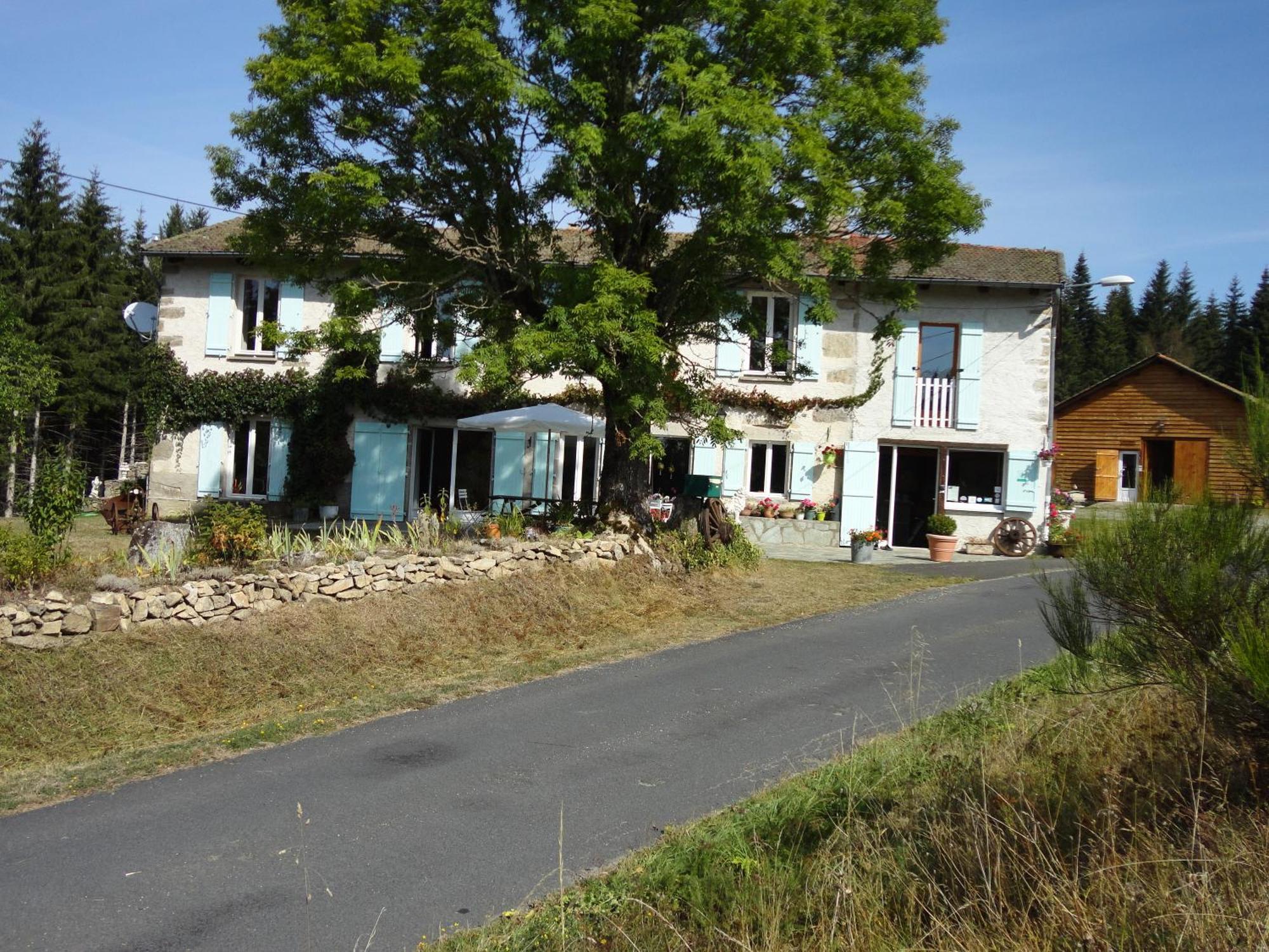 Hotel La Ferme Du Garnasson Doranges Exteriér fotografie